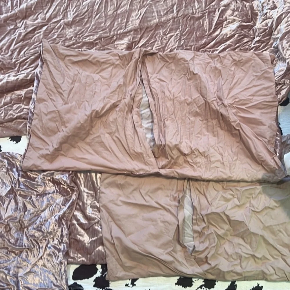 West Elm Velvet Crinkle Queen Duvet Cover AND 4 pillowcases